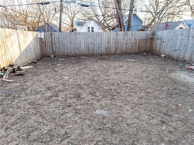 4003 Saint John Avenue, Kansas City, MO 64123