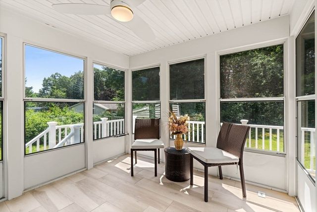 15 Weathervane Road, Billerica, MA 01821