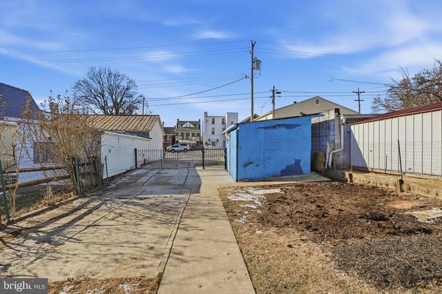 26 S EAST ST, Spring Grove, PA 17362