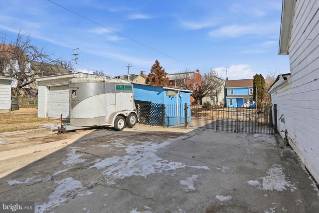 26 S EAST ST, Spring Grove, PA 17362