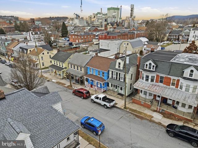 26 S EAST ST, Spring Grove, PA 17362