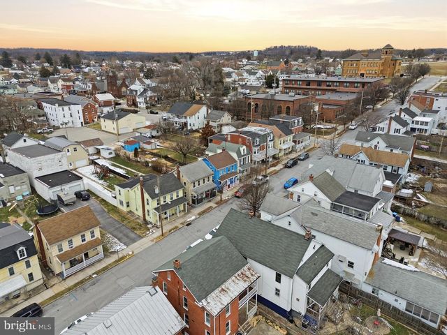 26 S EAST ST, Spring Grove, PA 17362