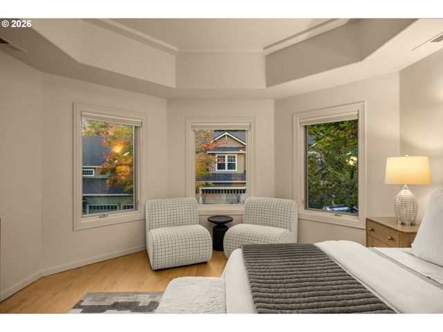 3319 Nw SPENCER St, Portland, OR 97229