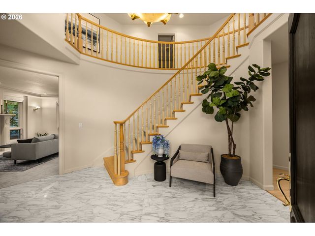 3319 Nw SPENCER St, Portland, OR 97229