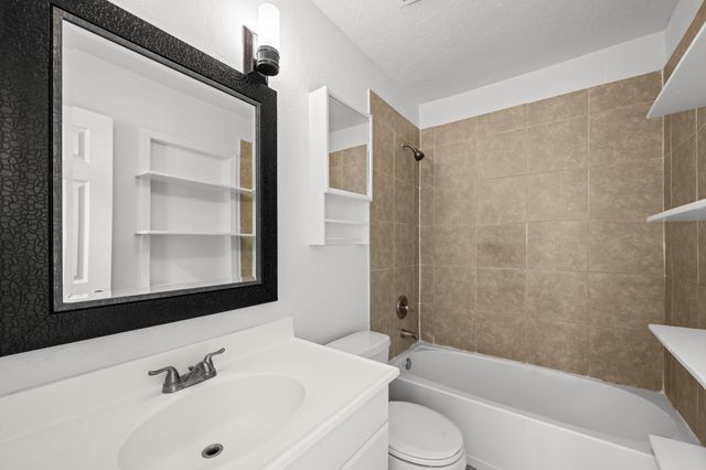 1816 Spruce Drive, Rosenberg, TX 77471