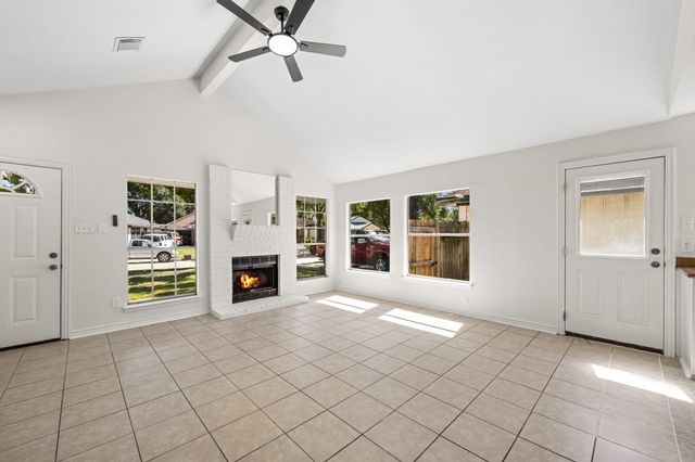 1816 Spruce Drive, Rosenberg, TX 77471
