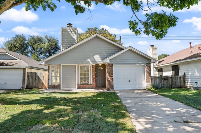 1816 Spruce Drive, Rosenberg, TX 77471