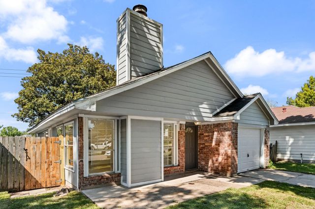 1816 Spruce Drive, Rosenberg, TX 77471