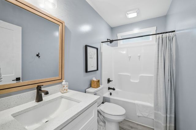 58 Waters Edge Way, Tracy City, TN 37387