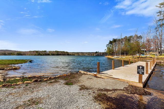 58 Waters Edge Way, Tracy City, TN 37387