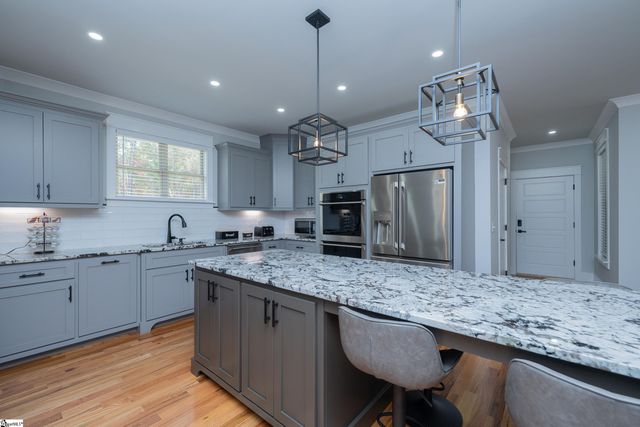 225 Rocky Ridge Road, Enoree, SC 29335