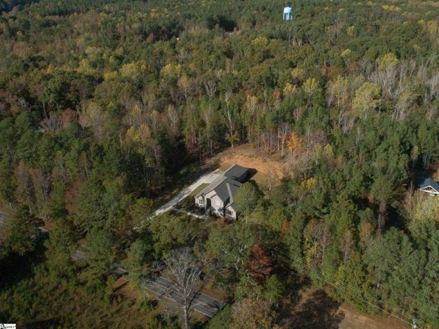 225 Rocky Ridge Road, Enoree, SC 29335