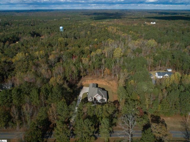225 Rocky Ridge Road, Enoree, SC 29335
