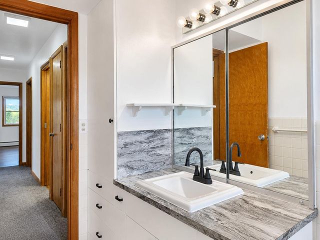 18100 English Road, Manchester, MI 48158