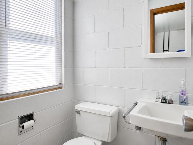 18100 English Road, Manchester, MI 48158