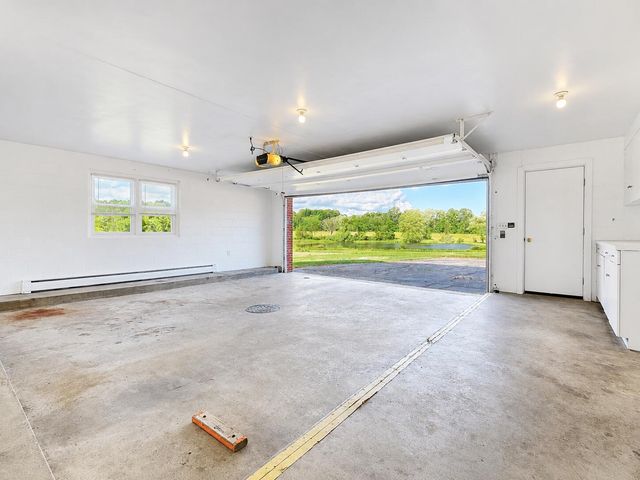 18100 English Road, Manchester, MI 48158