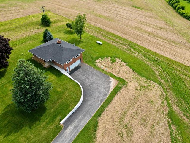 18100 English Road, Manchester, MI 48158