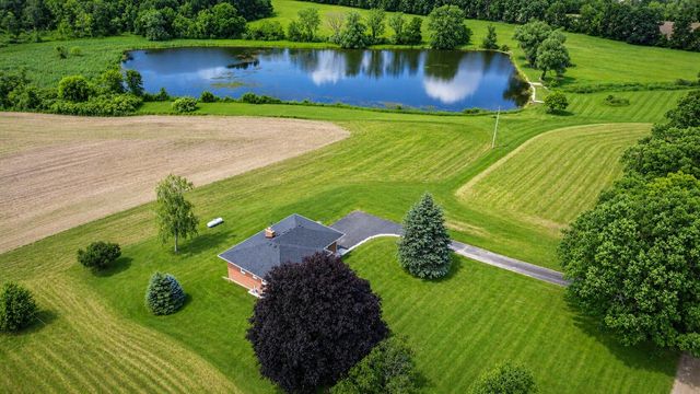 18100 English Road, Manchester, MI 48158