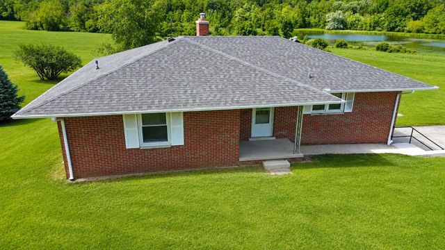 18100 English Road, Manchester, MI 48158