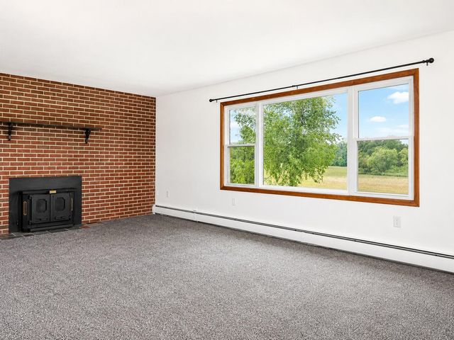 18100 English Road, Manchester, MI 48158