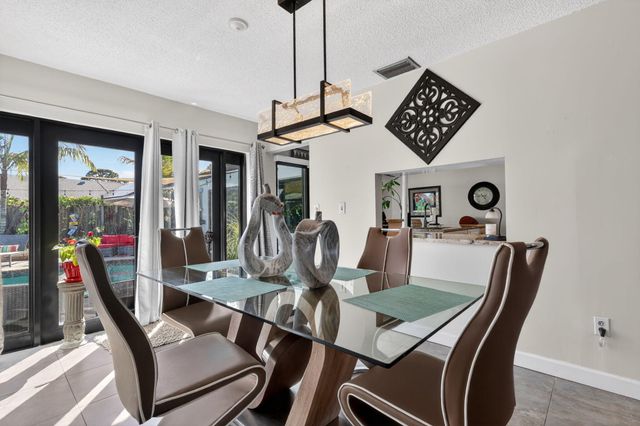 3876 NW 8th Street, Delray Beach, FL 33445