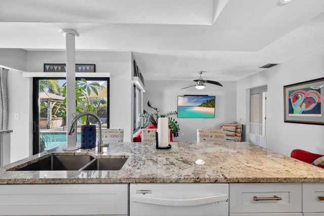 3876 NW 8th Street, Delray Beach, FL 33445