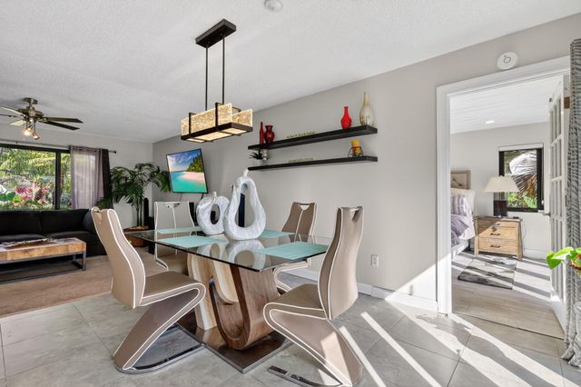 3876 NW 8th Street, Delray Beach, FL 33445