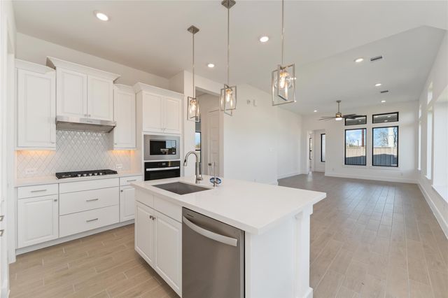 6623 Canary Knoll Court, Richmond, TX 77469