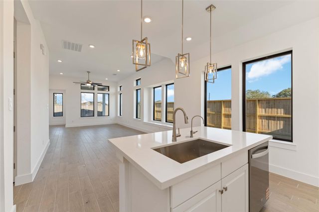 6623 Canary Knoll Court, Richmond, TX 77469