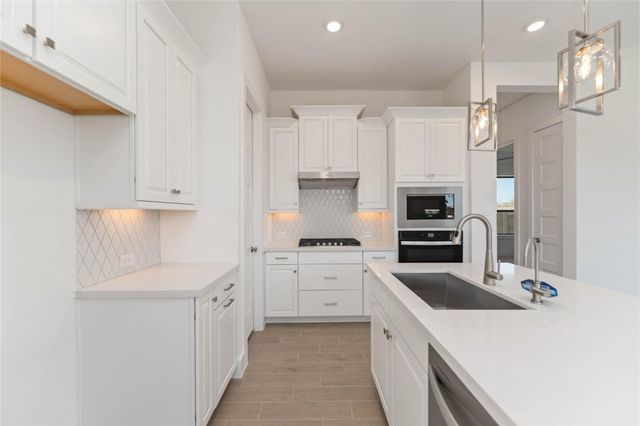 6623 Canary Knoll Court, Richmond, TX 77469