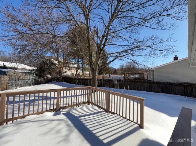 47 Brandywine Circle, Piscataway, NJ 08854