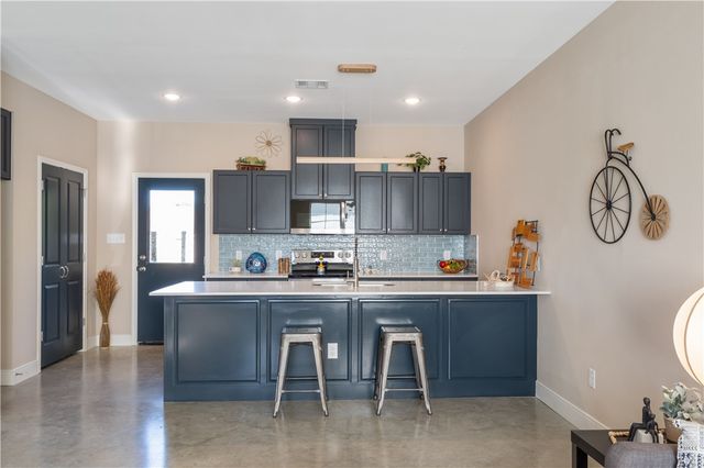 802 North Parker N, Bryan, TX 77803