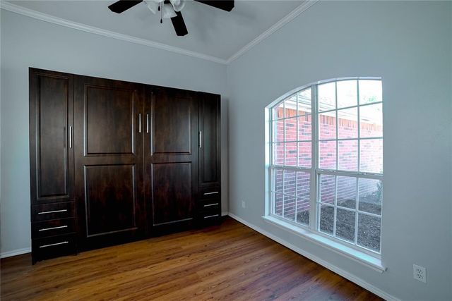 21574 Lake Shadows Drive, Edmond, OK 73012