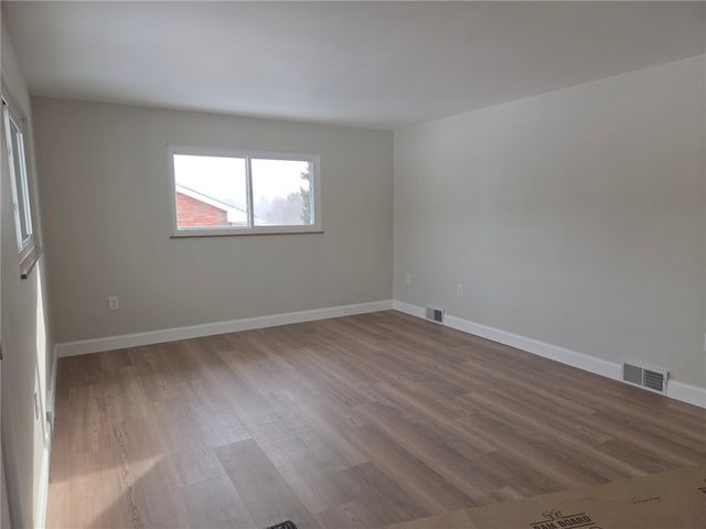 265 N Duffy Rd, Twp Of But Nw, PA 16001