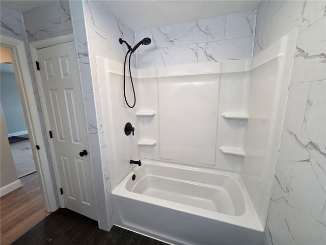 265 N Duffy Rd, Twp Of But Nw, PA 16001