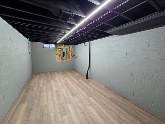 265 N Duffy Rd, Twp Of But Nw, PA 16001