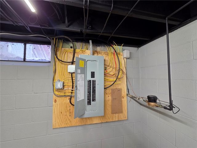 265 N Duffy Rd, Twp Of But Nw, PA 16001