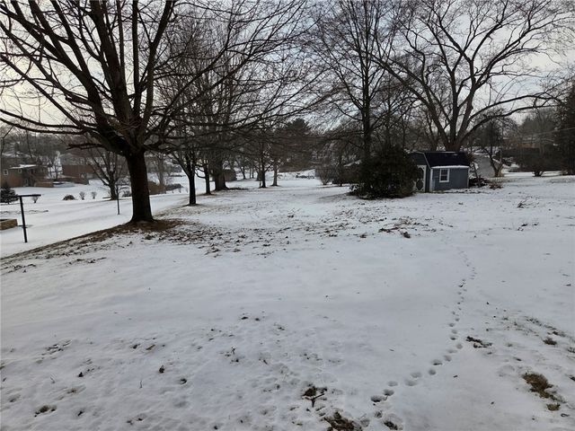 265 N Duffy Rd, Twp Of But Nw, PA 16001