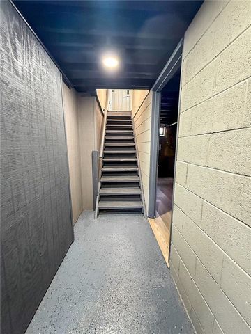 265 N Duffy Rd, Twp Of But Nw, PA 16001