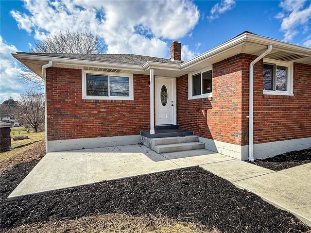 265 N Duffy Rd, Twp Of But Nw, PA 16001