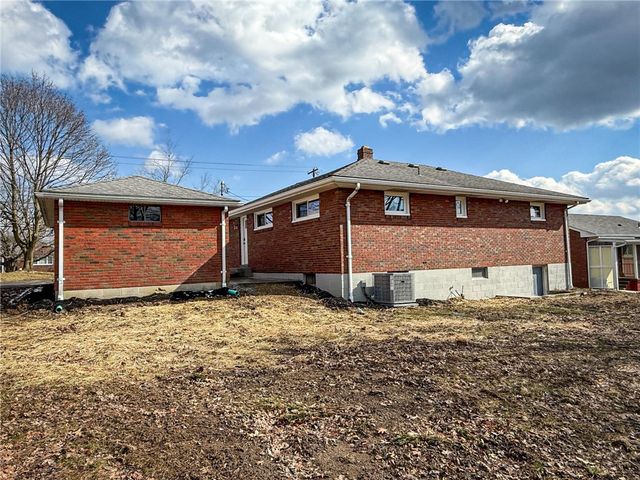 265 N Duffy Rd, Twp Of But Nw, PA 16001