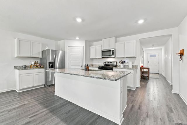 713 Aleppo Ln, Zachary, LA 70791