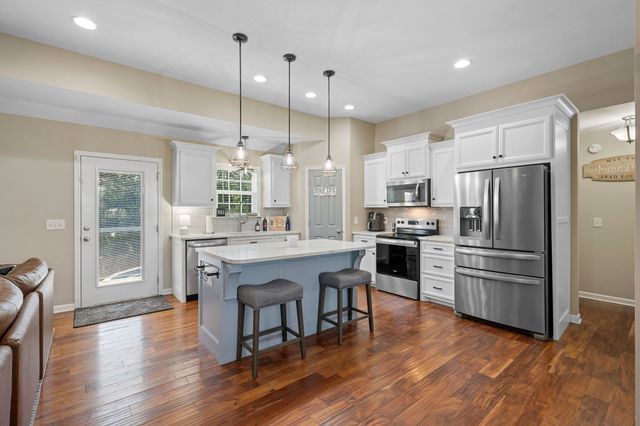 1925 Sheffield Lane, Columbia, TN 38401