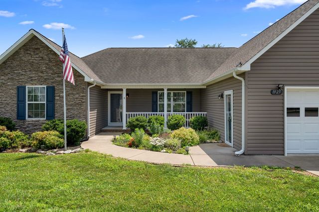 1925 Sheffield Lane, Columbia, TN 38401