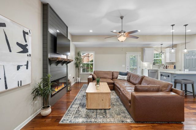 1925 Sheffield Lane, Columbia, TN 38401