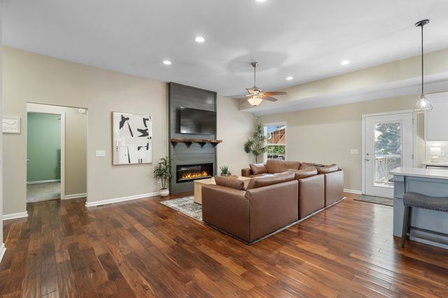 1925 Sheffield Lane, Columbia, TN 38401