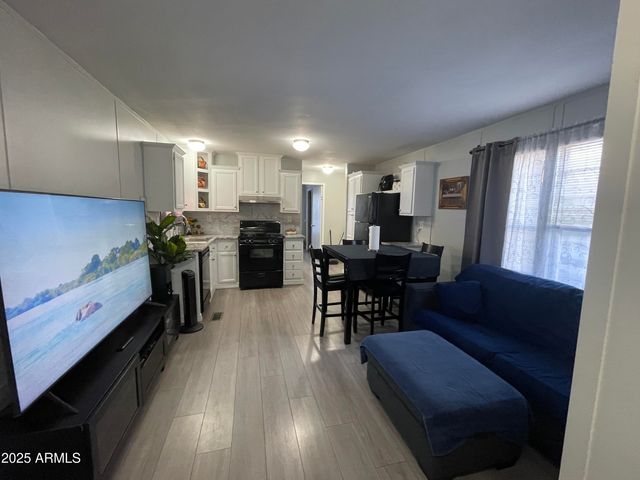 625 W MCKELLIPS Road 163, Mesa, AZ 85201