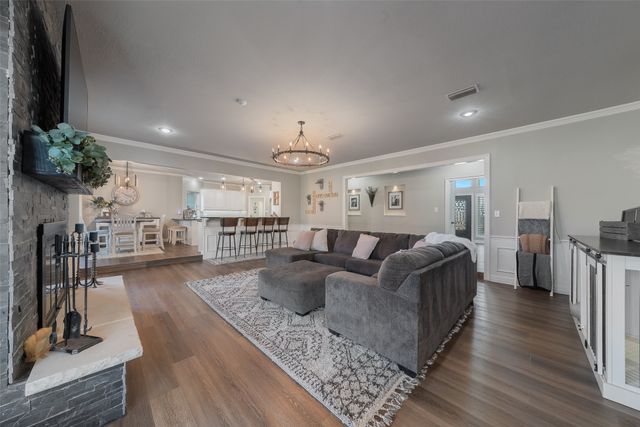 13913 S Fm 372, Valley View, TX 76272
