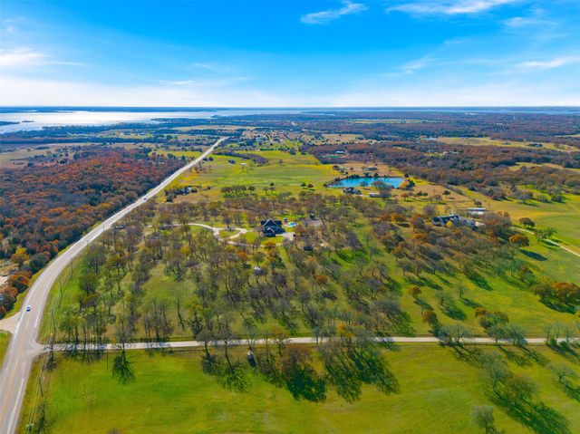 13913 S Fm 372, Valley View, TX 76272