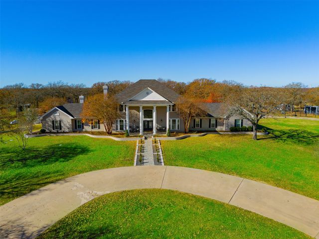 13913 S Fm 372, Valley View, TX 76272